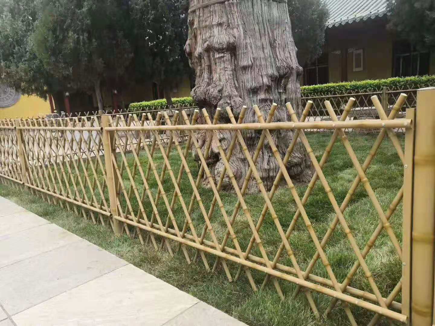 上海仿竹节篱笆护栏图片2